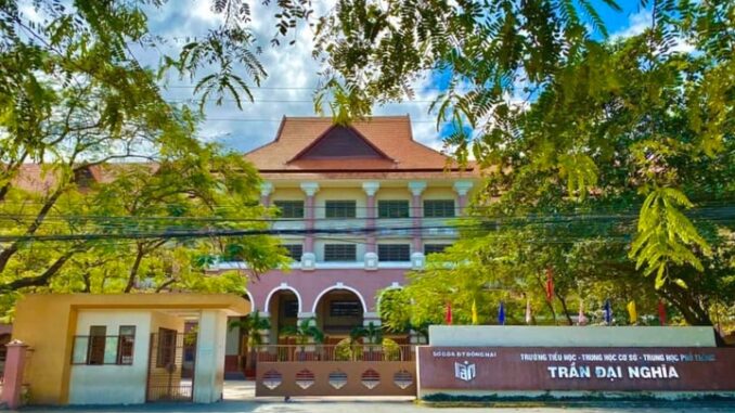 m-2 Trường THCS - THPT Trần Đại Nghĩa